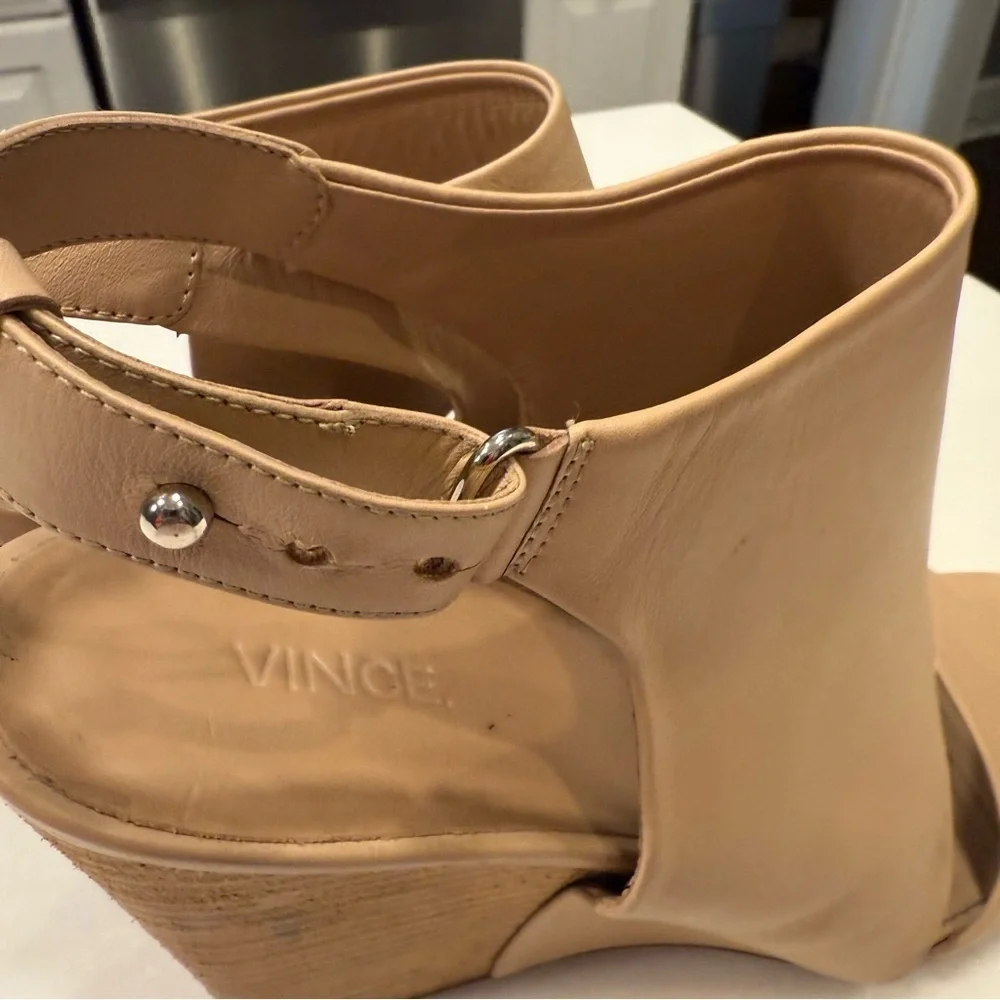 VINCE “Karen” Women’s Leather Wedge Sandals Tan Made In Italy Size 11